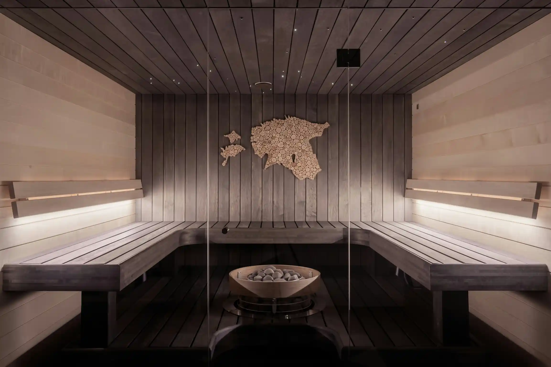 Four hand massage at Pran Spa - luxury spa in Dhaka with 10+ branches across the city
