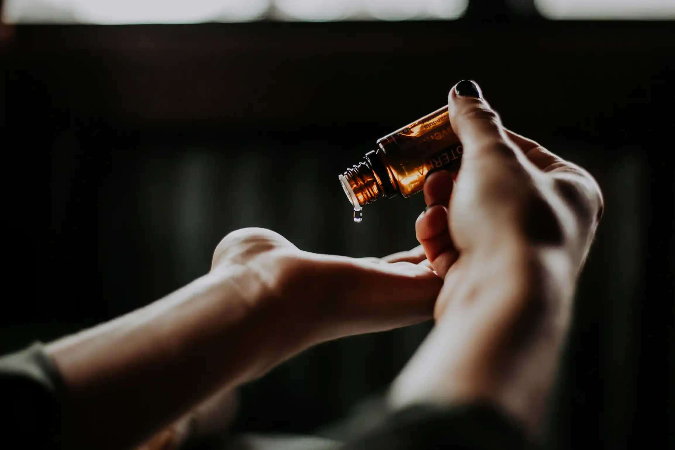 Oil massage therapy at Pran Spa Bashundhara - premium spa in Dhaka for couples massage and luxury treatments